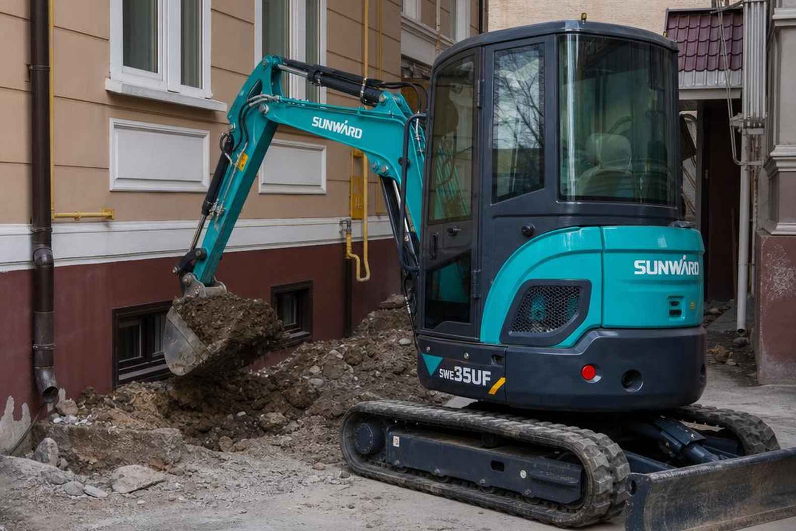 Sunward SWE35UF мини-экскаватор: обзор и характеристики