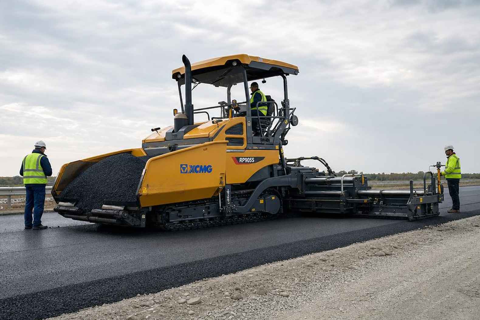 XCMG RP905S: асфальтоукладчик гусеничный, характеристики