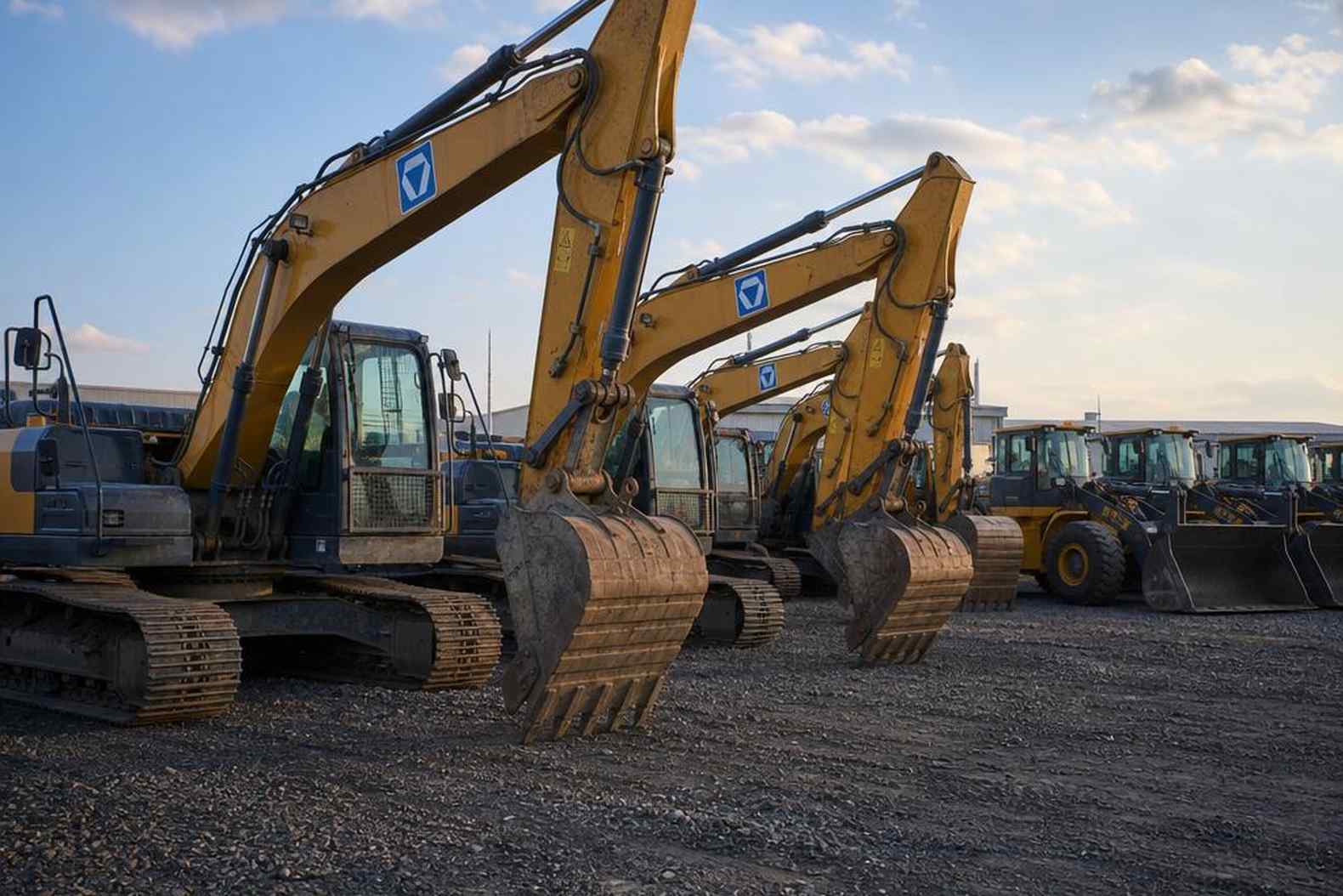 Дилерский центр XCMG - площадка с техникой в наличии